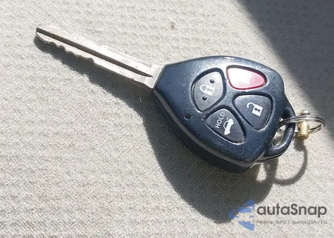 2013 Toyota Corolla L z USA, uszkodzony, nr VIN 2T1BU4EE2DC005771